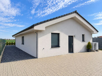 Kvalitní stavba - Prodej chaty / chalupy 106 m², Doubravčice 