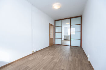 ložnice - Pronájem bytu 2+kk v osobním vlastnictví 47 m², Praha 5 - Stodůlky