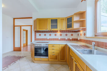 Kuchyň  - Pronájem bytu 2+kk v osobním vlastnictví 85 m², Praha 9 - Vinoř