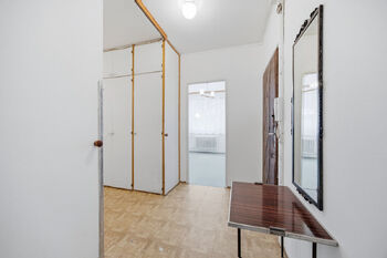 Prodej bytu 3+1 v osobním vlastnictví 68 m², Praha 8 - Kobylisy