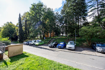 Prodej bytu 3+1 v osobním vlastnictví 68 m², Praha 8 - Kobylisy