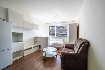Prodej bytu 1+kk v osobním vlastnictví 29 m², Praha 10 - Horní Měcholupy