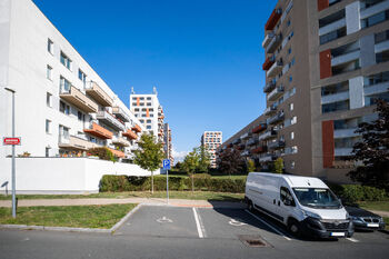 Prodej bytu 1+kk v osobním vlastnictví 29 m², Praha 10 - Horní Měcholupy