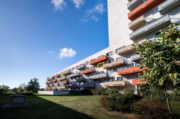 Prodej bytu 1+kk v osobním vlastnictví 29 m², Praha 10 - Horní Měcholupy