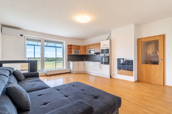 Prodej bytu 2+kk v osobním vlastnictví 52 m², Hostivice