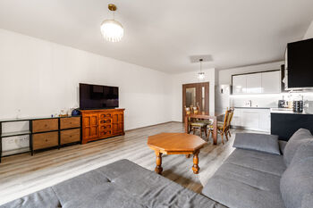 Prodej bytu 2+kk v osobním vlastnictví 65 m², Praha 4 - Modřany