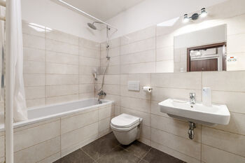 Prodej bytu 2+kk v osobním vlastnictví 65 m², Praha 4 - Modřany