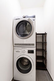 Prodej bytu 2+kk v osobním vlastnictví 65 m², Praha 4 - Modřany