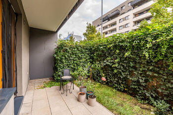 Prodej bytu 2+kk v osobním vlastnictví 65 m², Praha 4 - Modřany