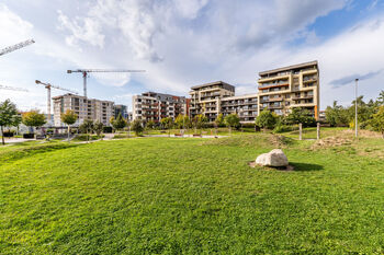 Prodej bytu 2+kk v osobním vlastnictví 65 m², Praha 4 - Modřany