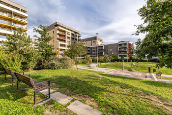 Prodej bytu 2+kk v osobním vlastnictví 65 m², Praha 4 - Modřany