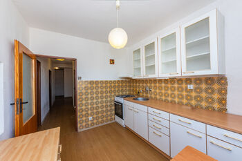 Prodej bytu 3+1 v osobním vlastnictví 78 m², Praha 6 - Střešovice