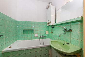Prodej bytu 3+1 v osobním vlastnictví 78 m², Praha 6 - Střešovice