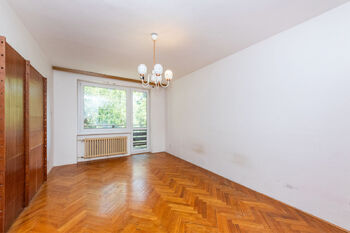 Prodej bytu 3+1 v osobním vlastnictví 78 m², Praha 6 - Střešovice