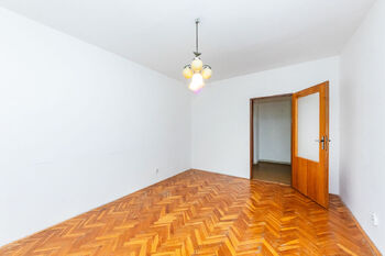 Prodej bytu 3+1 v osobním vlastnictví 78 m², Praha 6 - Střešovice