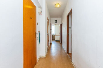 Prodej bytu 3+1 v osobním vlastnictví 78 m², Praha 6 - Střešovice