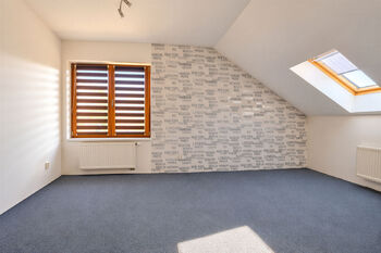 Prodej domu 155 m², Rybitví