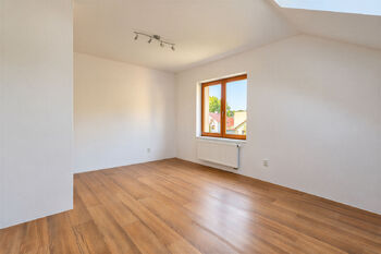 Prodej domu 155 m², Rybitví