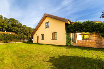 Prodej domu 155 m², Rybitví