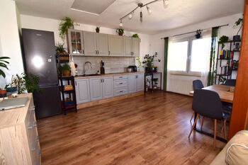 horní koupelna - Prodej domu 222 m², Oslov