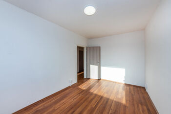 Prodej bytu 3+kk v osobním vlastnictví 62 m², Praha 4 - Chodov