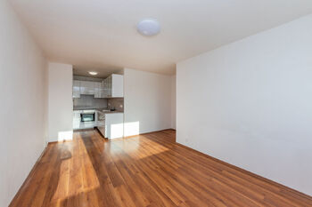 Prodej bytu 3+kk v osobním vlastnictví 62 m², Praha 4 - Chodov