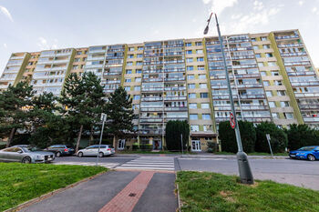 Prodej bytu 3+kk v osobním vlastnictví 62 m², Praha 4 - Chodov
