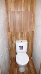 Toaleta - Pronájem bytu 1+1 v osobním vlastnictví 43 m², Kladno
