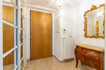 Prodej bytu 5+1 v osobním vlastnictví 306 m², Praha 5 - Košíře