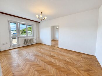 Prodej bytu 3+1 v osobním vlastnictví 63 m², Vsetín