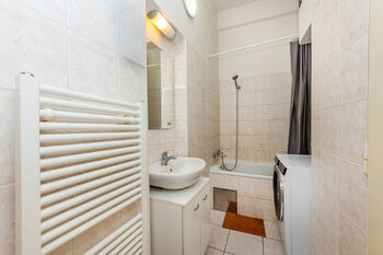 Prodej bytu 2+kk v osobním vlastnictví 45 m², Praha 5 - Košíře
