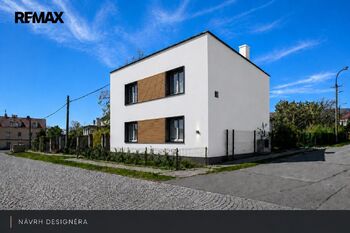 Prodej domu 158 m², Hrob