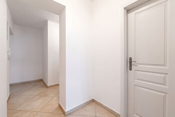 Pronájem bytu 2+kk v osobním vlastnictví 68 m², Praha 6 - Břevnov