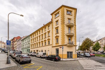 Pronájem bytu 2+kk v osobním vlastnictví 68 m², Praha 6 - Břevnov