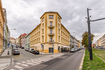 Pronájem bytu 2+kk v osobním vlastnictví 68 m², Praha 6 - Břevnov
