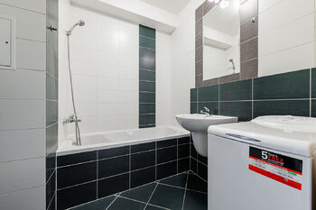 Prodej bytu 1+kk v osobním vlastnictví 32 m², Praha 10 - Záběhlice