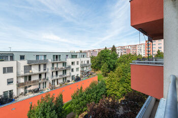 Prodej bytu 1+kk v osobním vlastnictví 32 m², Praha 10 - Záběhlice