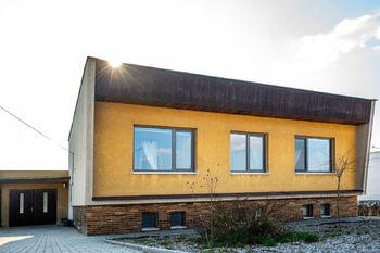 Výjimečný rodinný dům, Šumná, okr. Znojmo - Prodej domu 200 m², Šumná