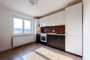 Výjimečný rodinný dům, Šumná, okr. Znojmo - Prodej domu 200 m², Šumná