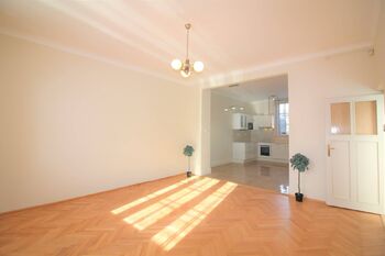 Pronájem domu 200 m², Praha 6 - Střešovice
