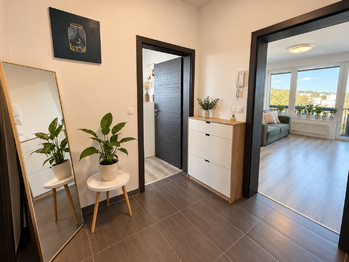 Prodej bytu 2+kk v osobním vlastnictví 57 m², Praha 9 - Hloubětín