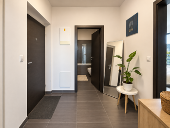 Prodej bytu 2+kk v osobním vlastnictví 57 m², Praha 9 - Hloubětín