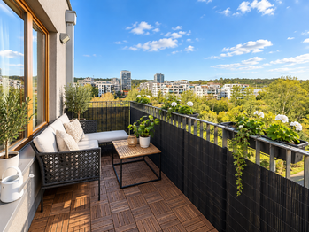 Prodej bytu 2+kk v osobním vlastnictví 57 m², Praha 9 - Hloubětín