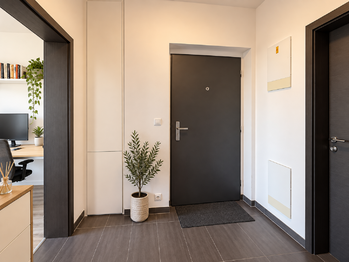 Prodej bytu 2+kk v osobním vlastnictví 57 m², Praha 9 - Hloubětín