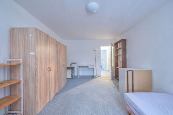 Prodej bytu 2+kk v osobním vlastnictví 38 m², Praha 4 - Podolí