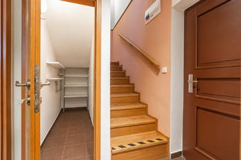 Prodej bytu 3+kk v osobním vlastnictví 78 m², Praha 2 - Vinohrady