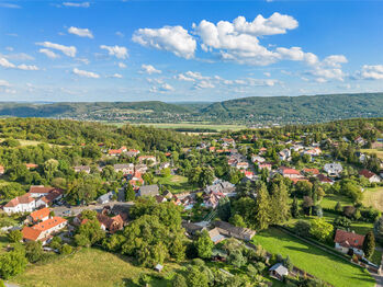 Prodej pozemku 650 m², Vonoklasy