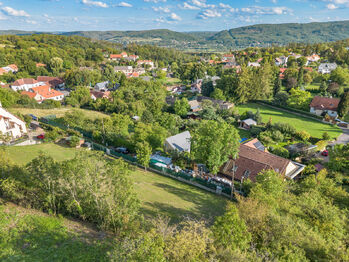 Prodej pozemku 650 m², Vonoklasy