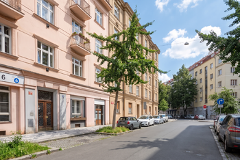 Prodej bytu 1+1 v osobním vlastnictví 59 m², Praha 6 - Bubeneč
