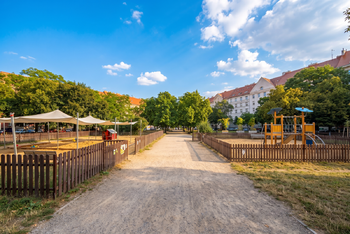 Prodej bytu 1+1 v osobním vlastnictví 59 m², Praha 6 - Bubeneč